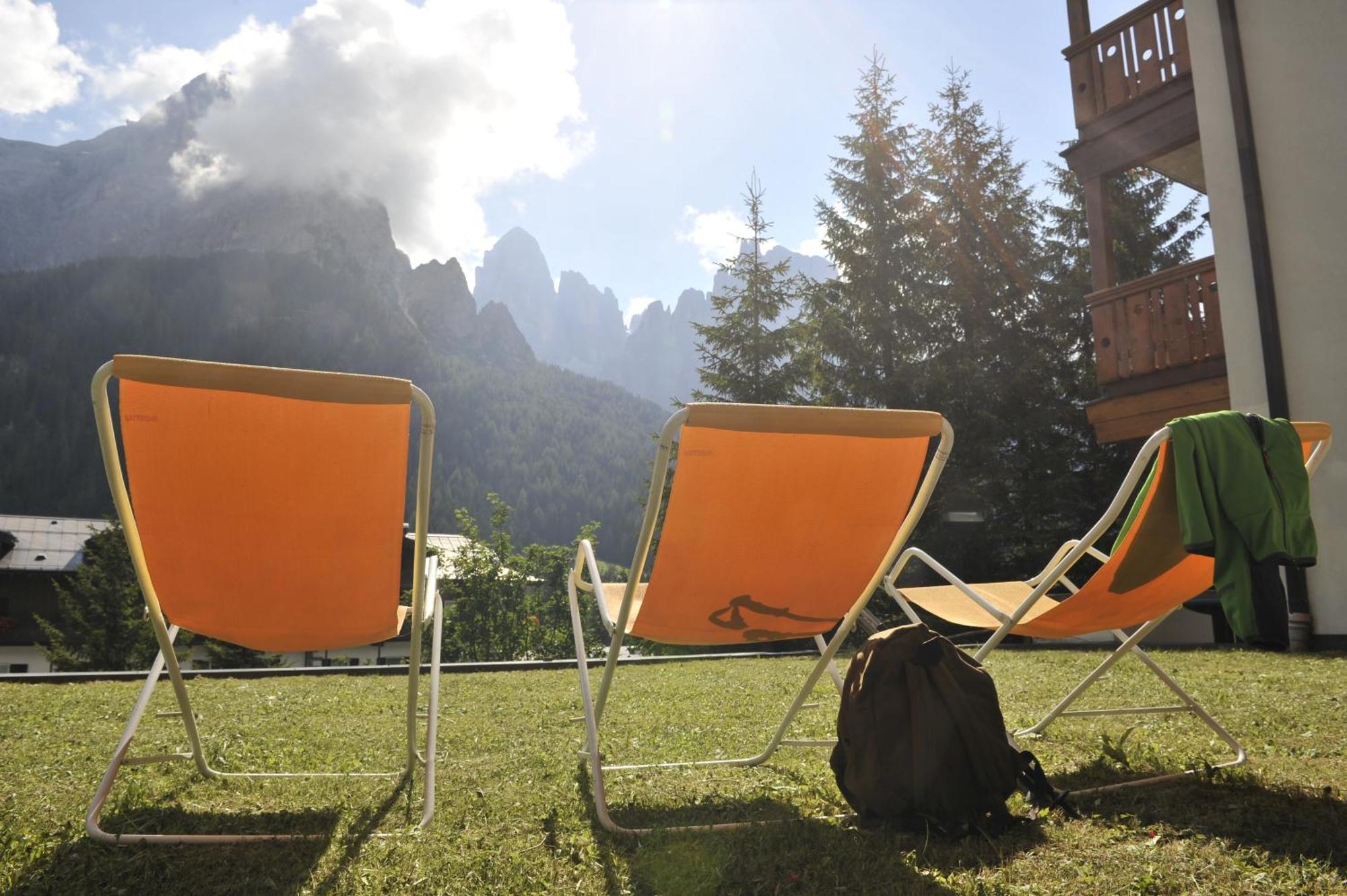 Residence Edelweiss San Martino Di Castrozza Exterior photo