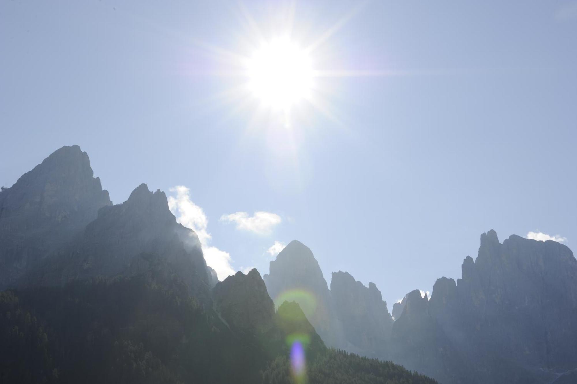 Residence Edelweiss San Martino Di Castrozza Exterior photo