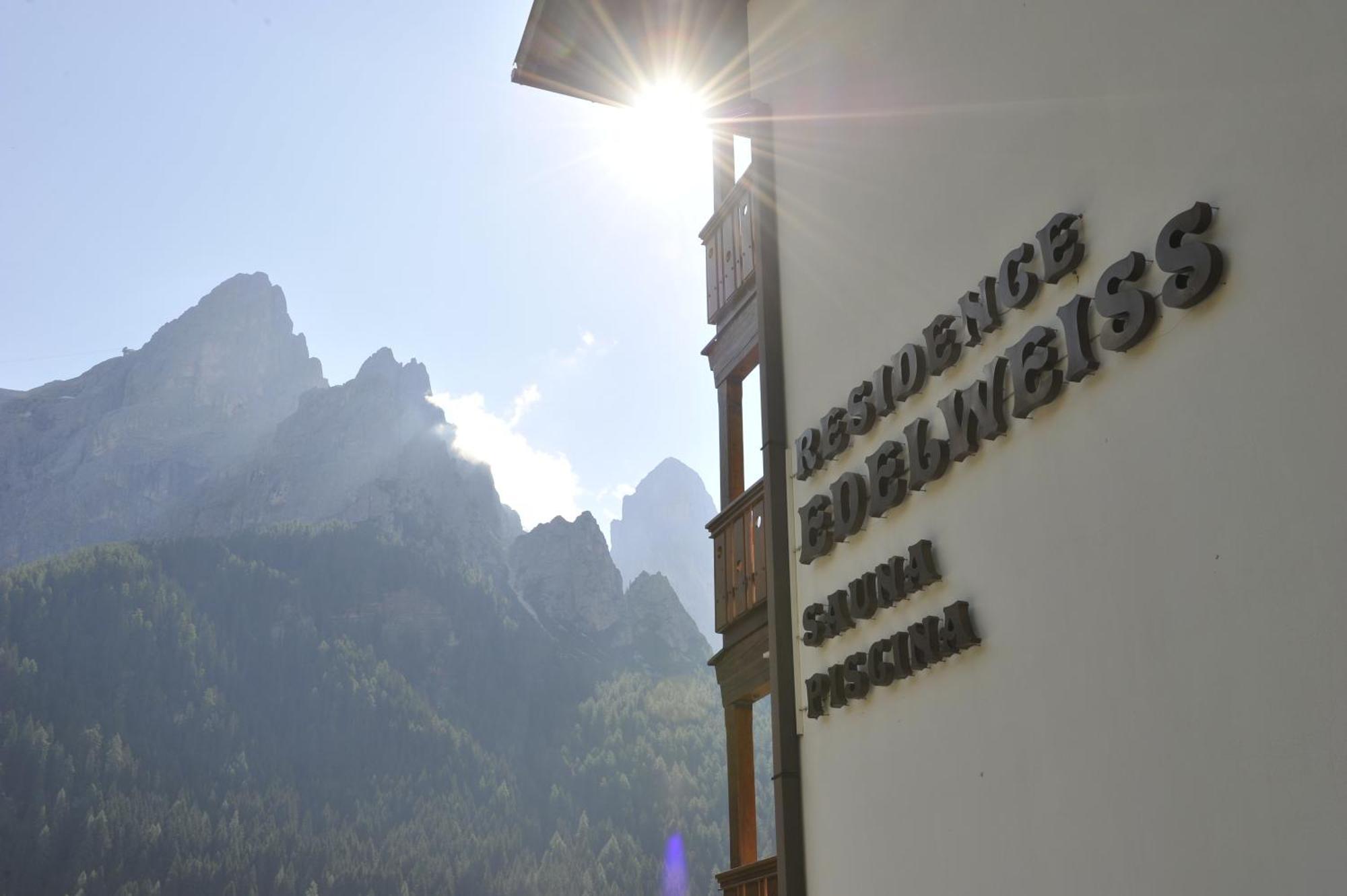 Residence Edelweiss San Martino Di Castrozza Exterior photo