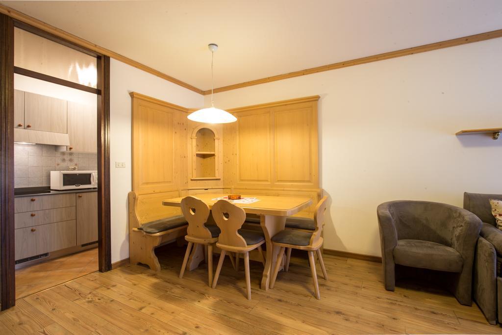 Residence Edelweiss San Martino Di Castrozza Exterior photo